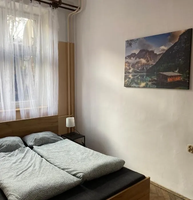Lovely Rooms In Old Town-1